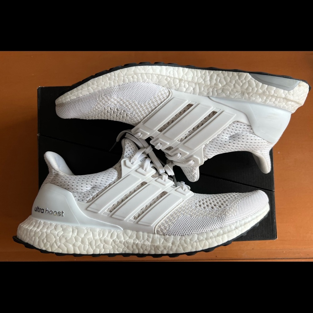 Mens Adidas UltraBoost | Sz 10 | Triple White